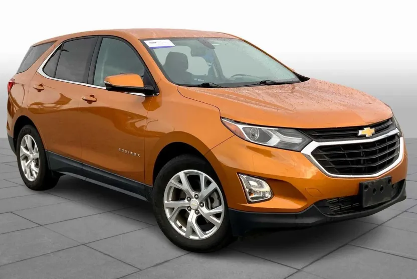 2018 Chevrolet Equinox LT photo 1