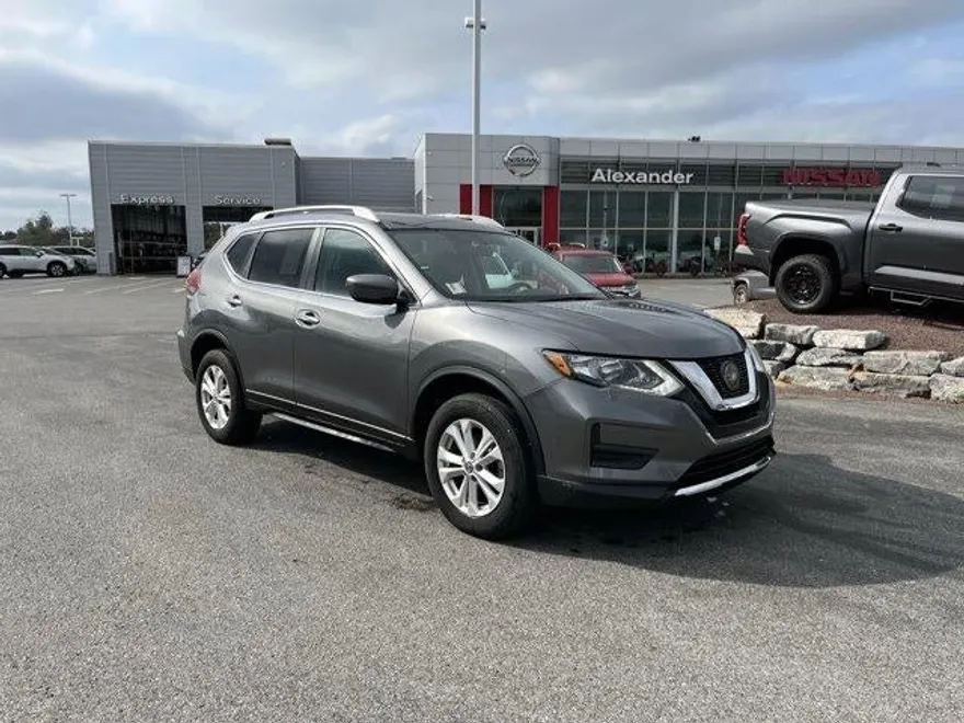 2018 Nissan Rogue AWD S photo 1