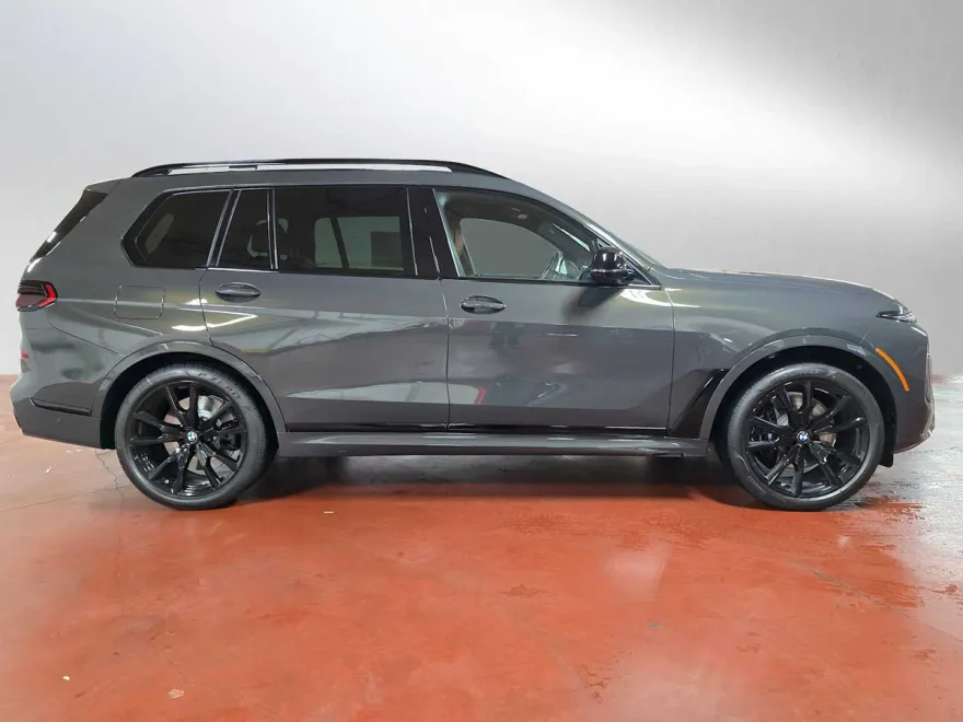 2026 Bmw X7 M60i photo 1
