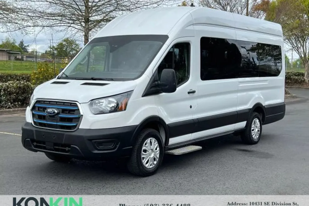 2022 Ford Transit photo 1