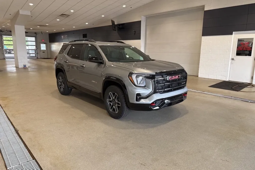 2026 Gmc Terrain AT4 photo 1
