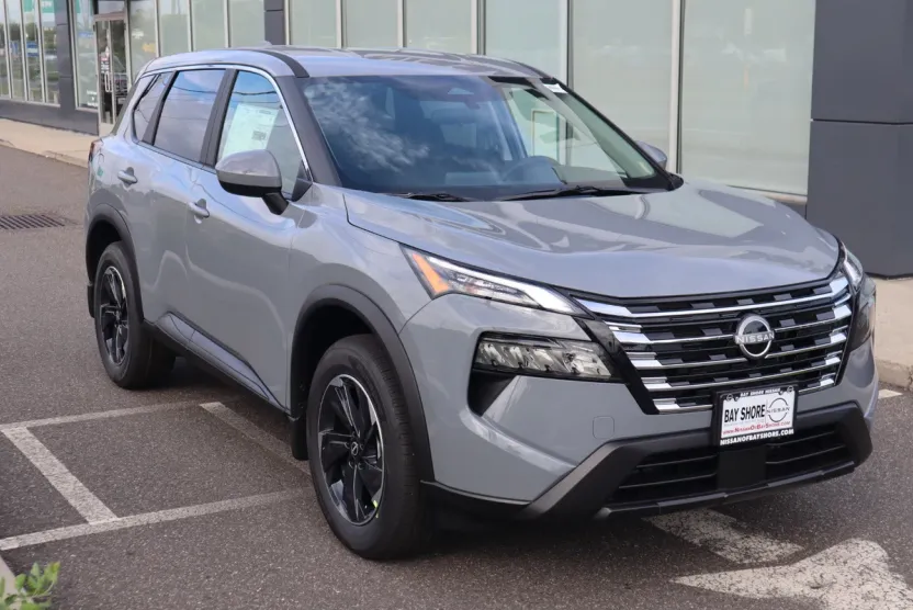 2026 Nissan Rogue SV photo 1