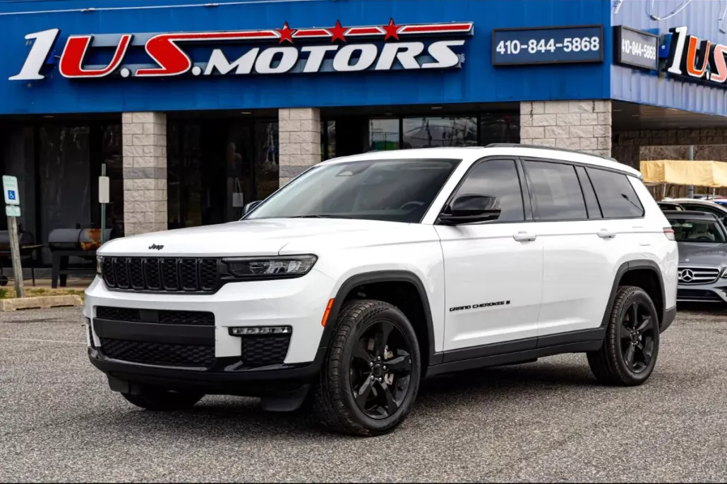 2023 Jeep Grand Cherokee L photo 1