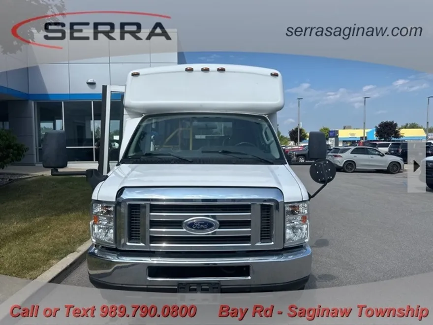 2017 Ford E-350 photo 1
