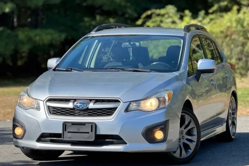 2013 Subaru Impreza 2.0i Sport Premium photo 1