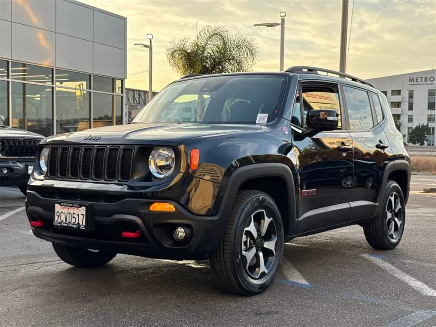 2022 Jeep Renegade Trailhawk photo 1