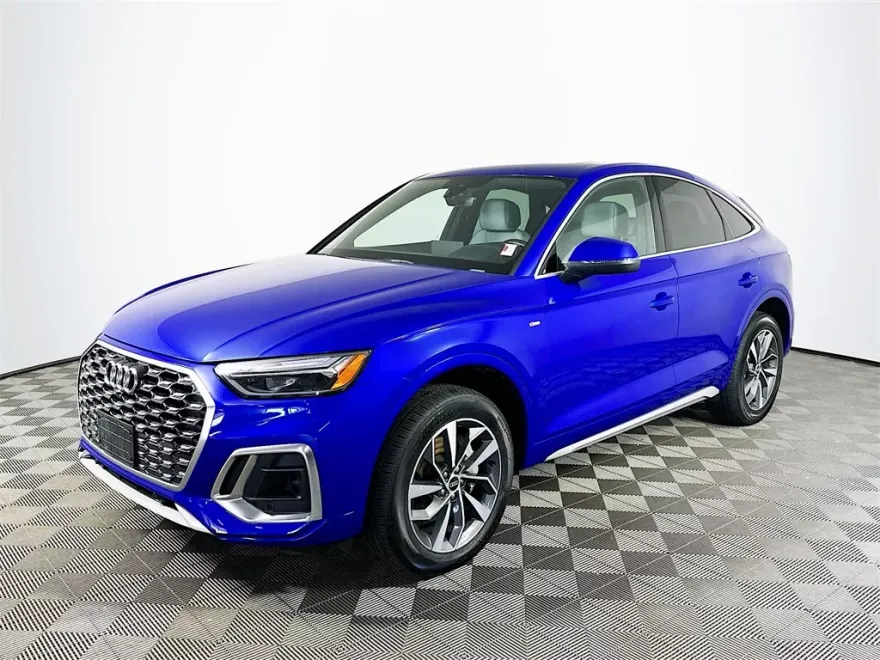 2022 Audi Q5 Sportback 45 S line Premium Plus photo 1