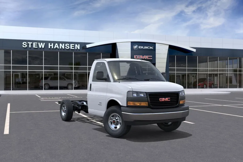 2025 Gmc Savana Cutaway 3500 photo 1