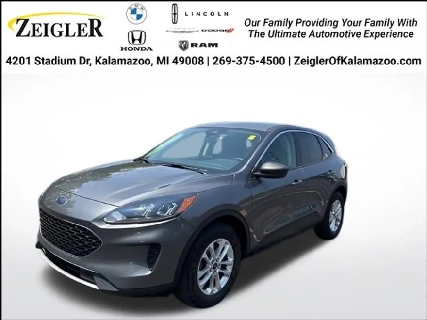 2022 Ford Escape SE photo 1