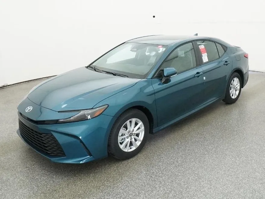 2026 Toyota Camry LE photo 1