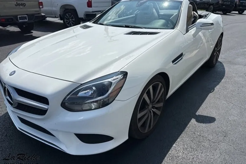 2017 Mercedes Benz SLC 300 photo 1