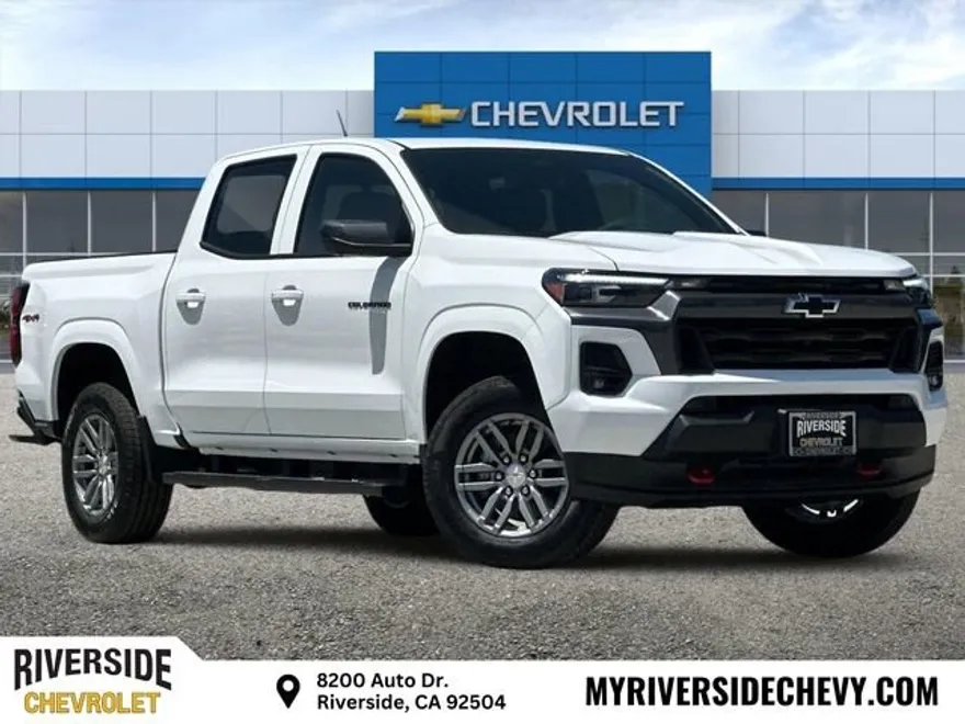 2025 Chevrolet Colorado Work Truck LT photo 1