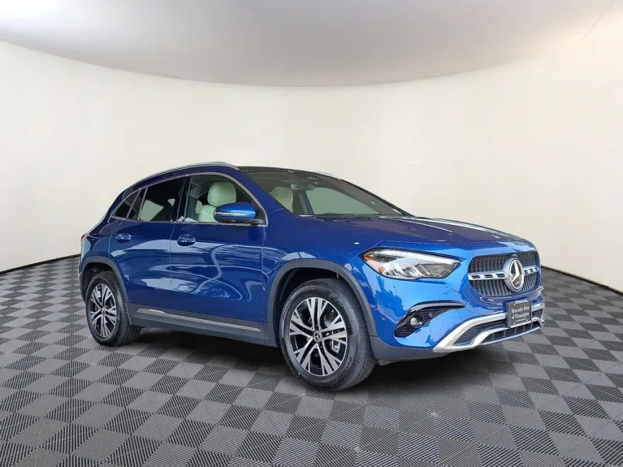 2025 Mercedes Benz GLA 250 4MATIC photo 1