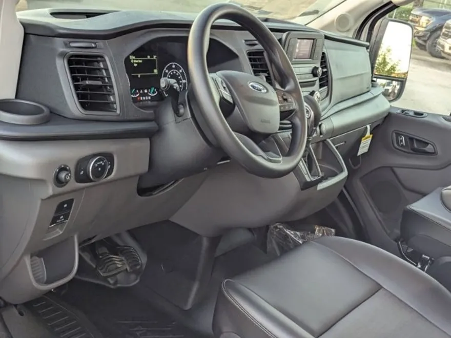 2025 Ford Transit photo 1