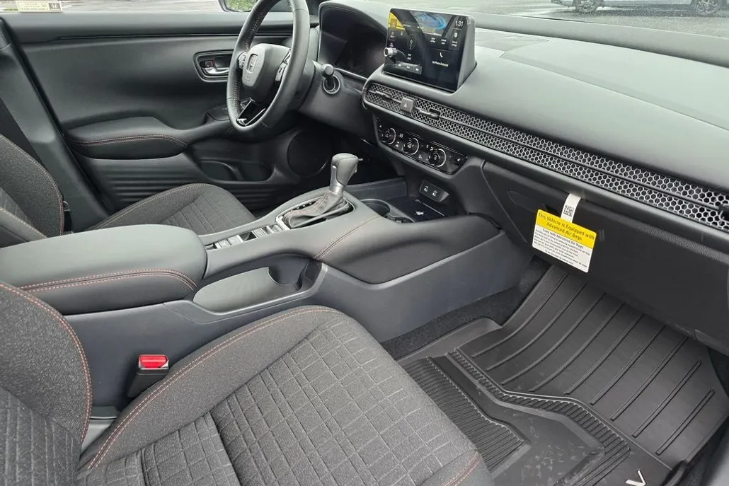 2026 Honda HR-V Sport photo 1