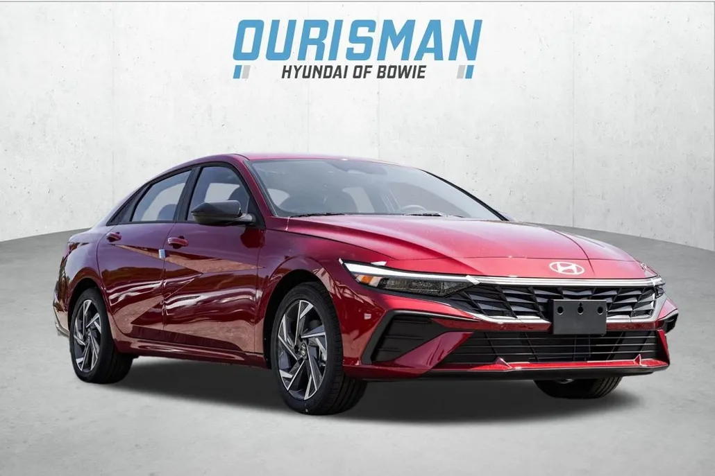 2025 Hyundai Elantra SEL Sport photo 1
