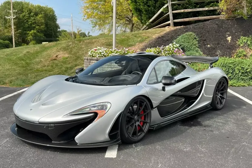 2014 Mclaren P1 photo 1