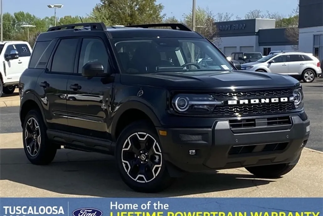 2025 Ford Bronco Sport Outer Banks photo 1