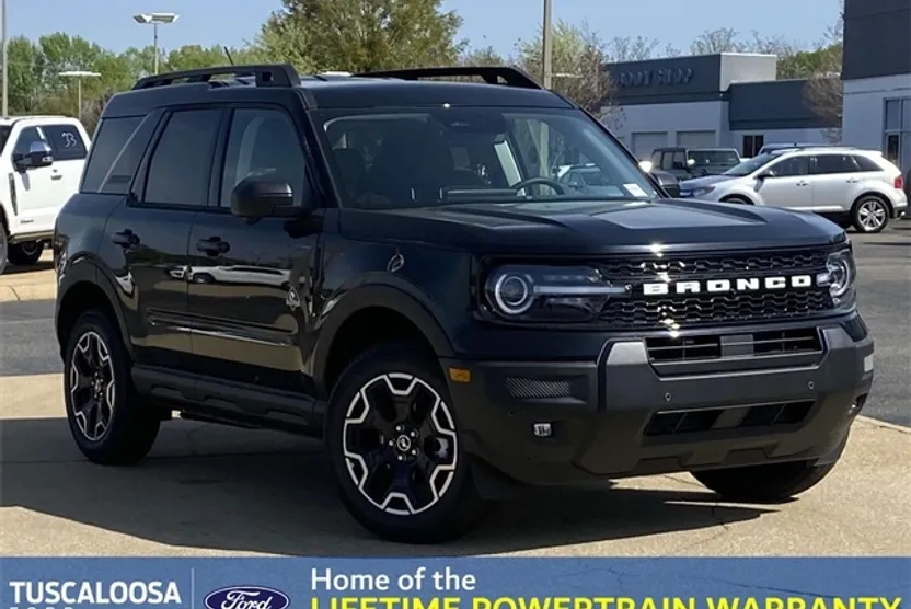 2025 Ford Bronco Sport Outer Banks photo 1