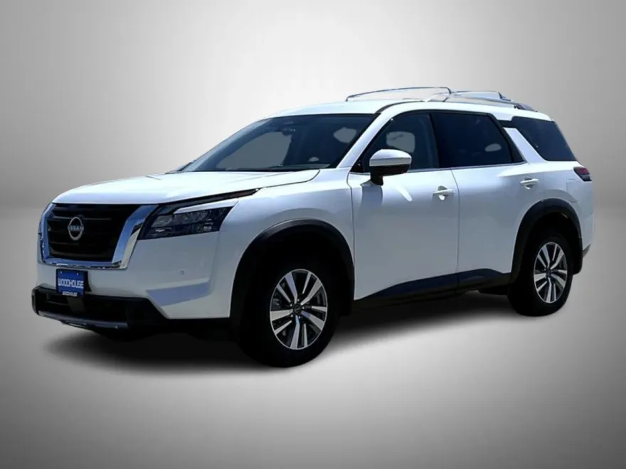2025 Nissan Pathfinder SL photo 1