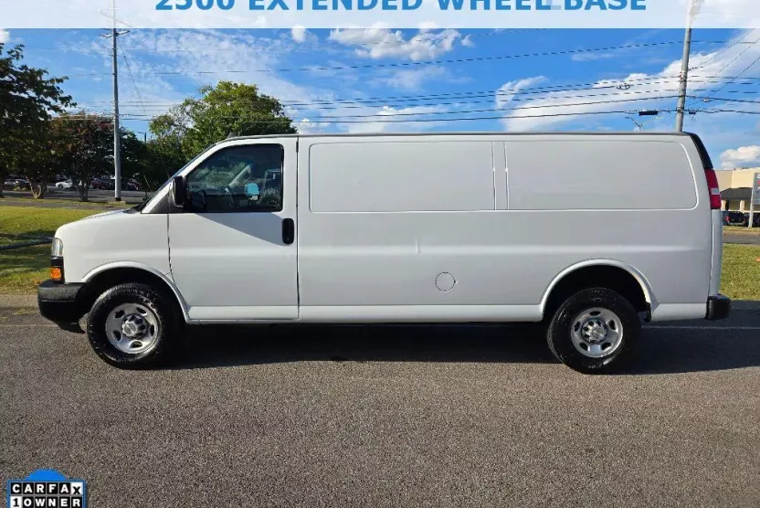 2022 Chevrolet Express 2500 Work Van photo 1