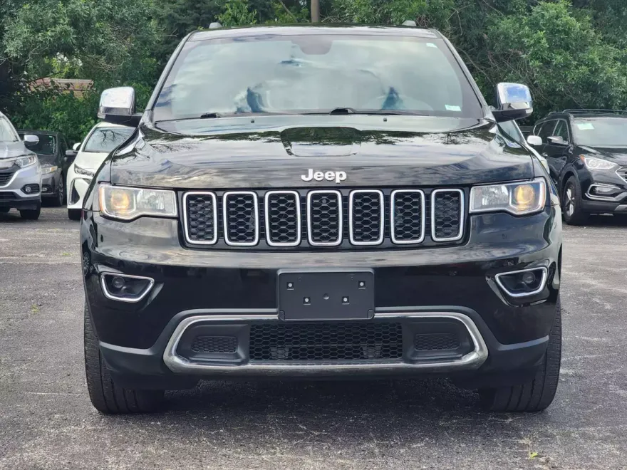 2019 Jeep Grand Cherokee Limited Sport photo 1