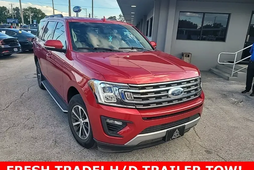 2021 Ford Expedition XLT photo 1