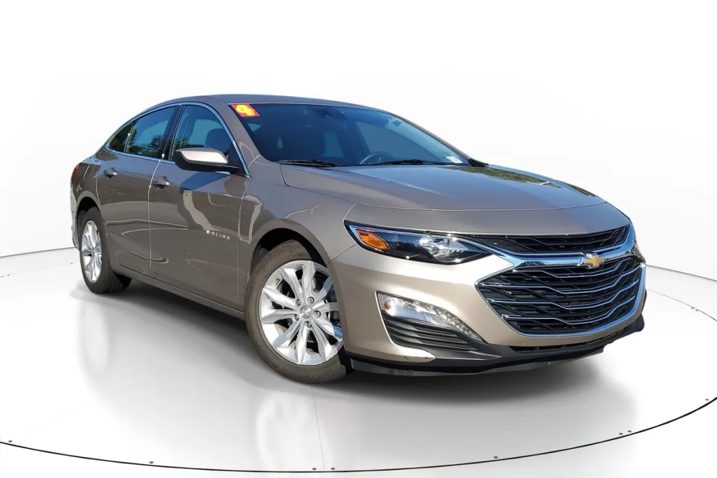 2024 Chevrolet Malibu 1LT photo 1
