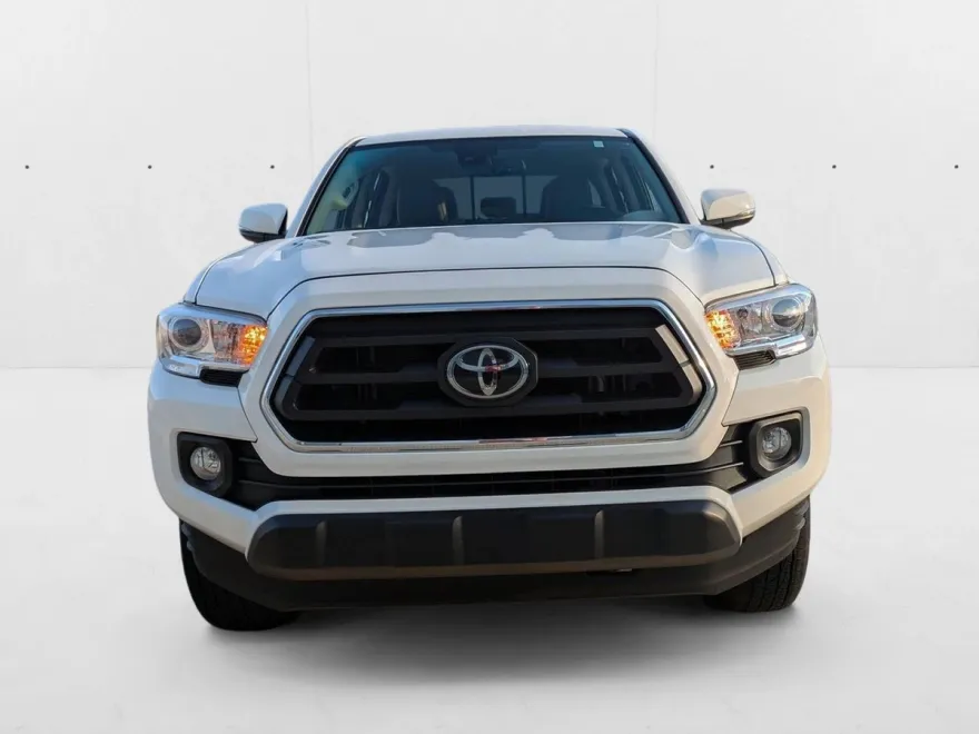 2023 Toyota Tacoma SR5 V6 photo 1