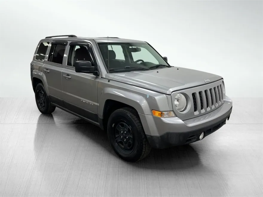 2016 Jeep Patriot Sport photo 1