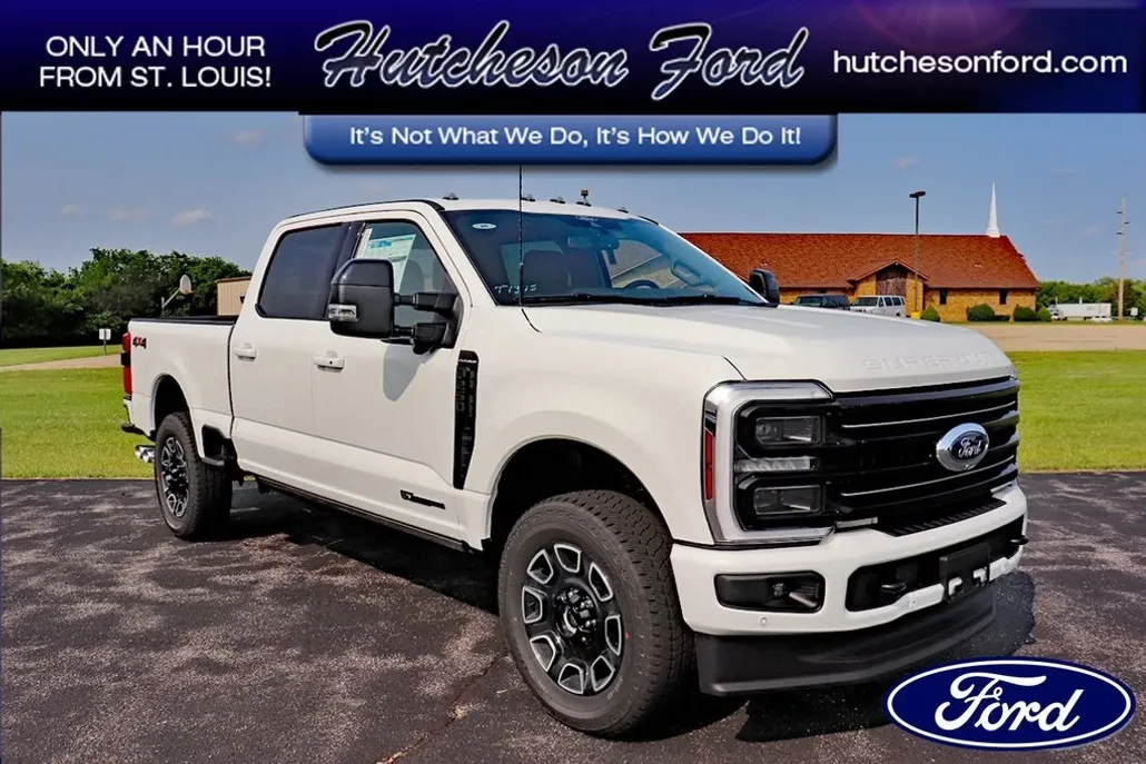 2025 Ford F-250 Platinum photo 1