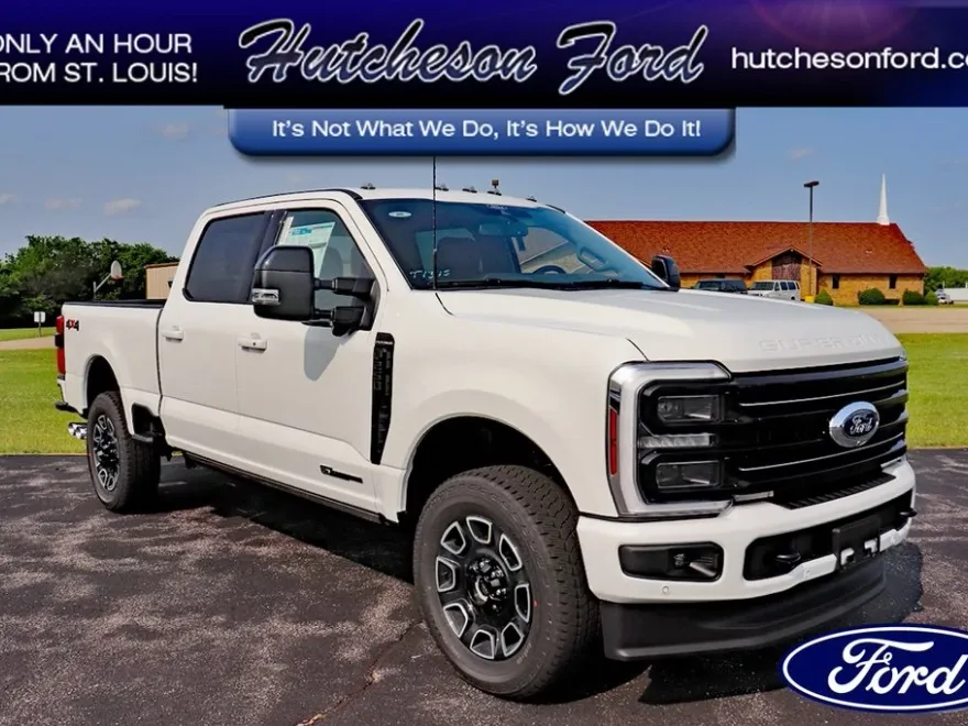 2025 Ford F-250 Platinum photo 1