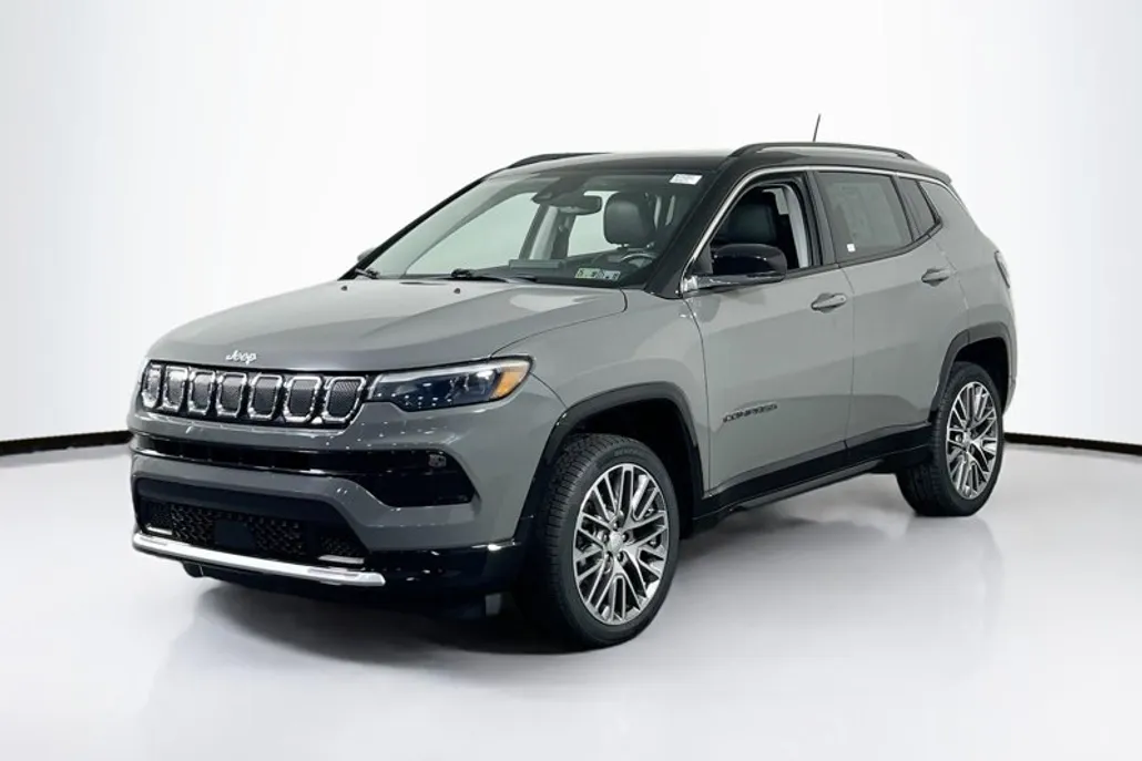 2022 Jeep Compass Limited photo 1