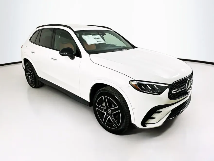 2025 Mercedes Benz GLC 300 4MATIC photo 1