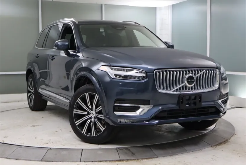 2025 Volvo XC90 Core photo 1