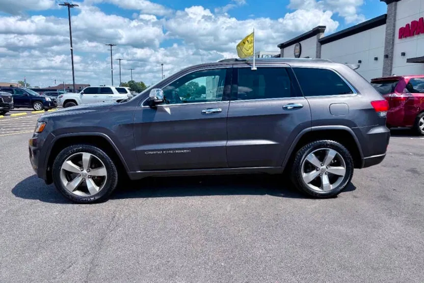 2014 Jeep Grand Cherokee Overland photo 1