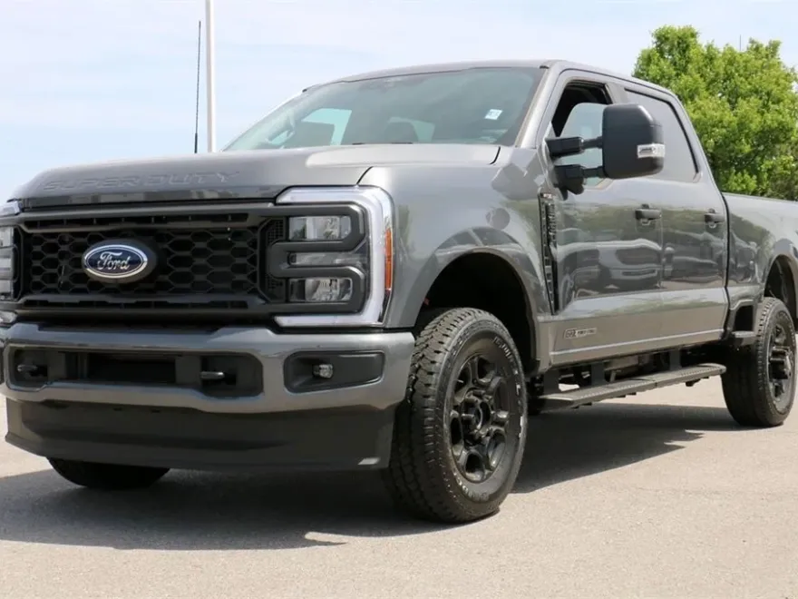 2025 Ford F-250 XL photo 1