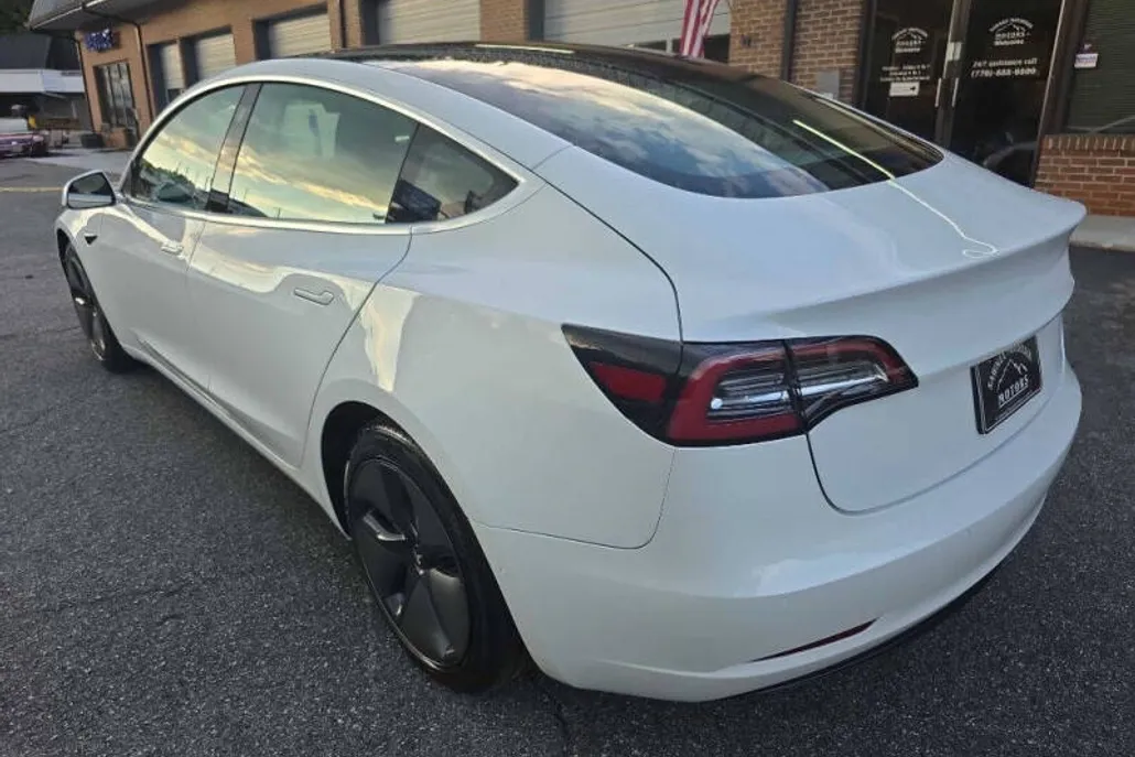 2020 Tesla Model 3 Long Range photo 1