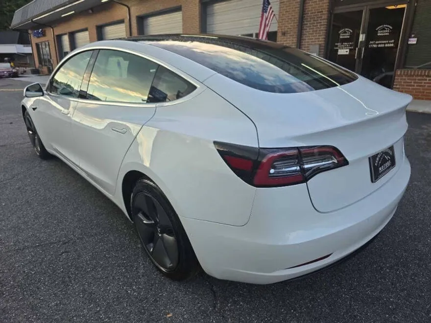 2020 Tesla Model 3 Long Range photo 1