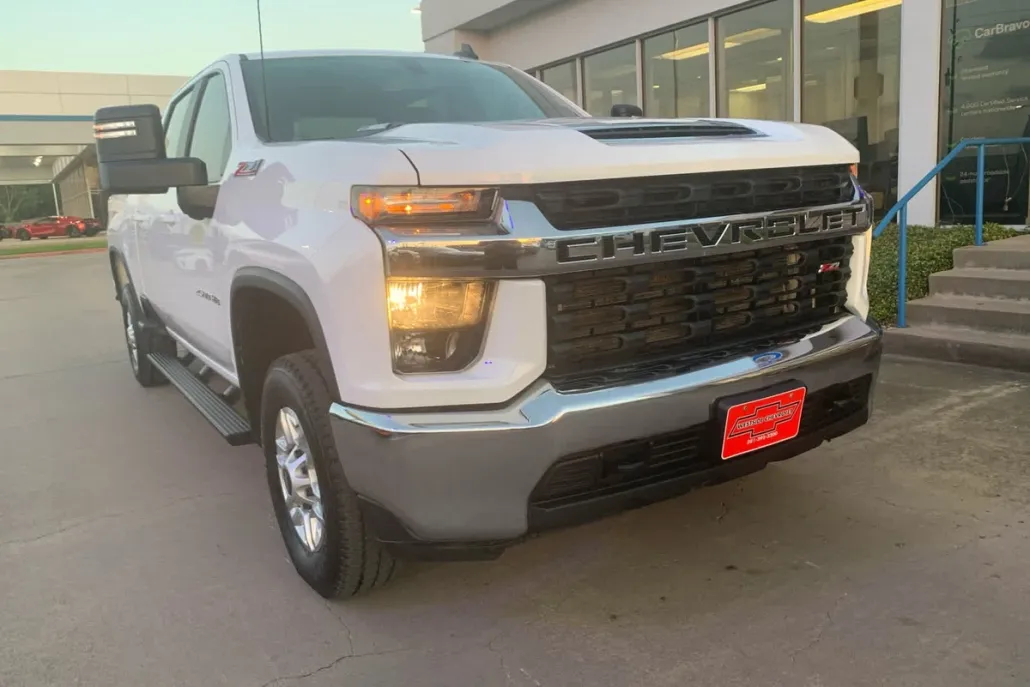 2023 Chevrolet Silverado 2500HD LT photo 1
