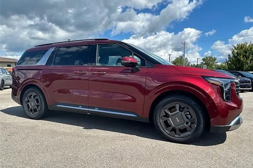 2026 Kia Carnival EX photo 1