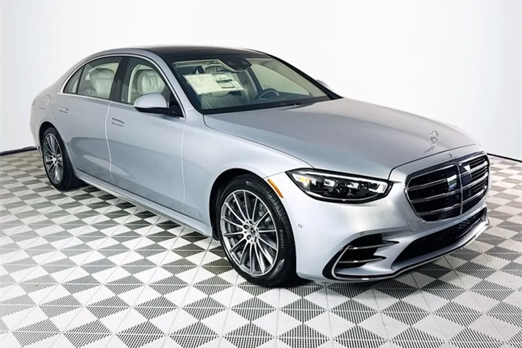 2026 Mercedes Benz S 500 4MATIC photo 1