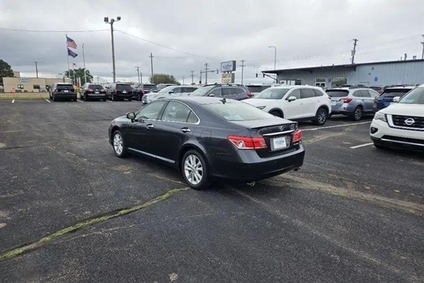 2011 Lexus ES 350 Base photo 1