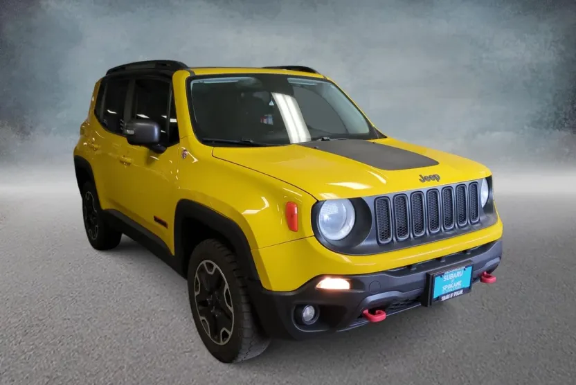 2017 Jeep Renegade Trailhawk photo 1