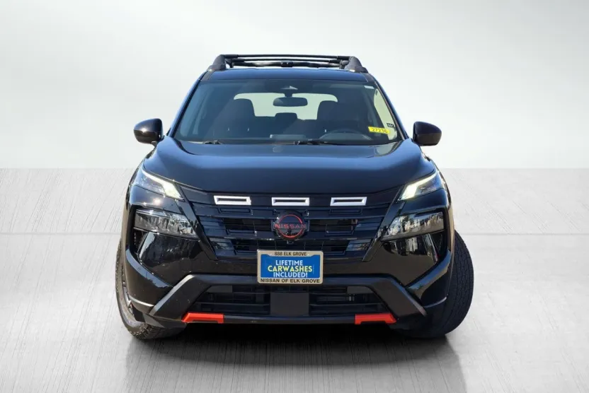 2025 Nissan Rogue photo 1