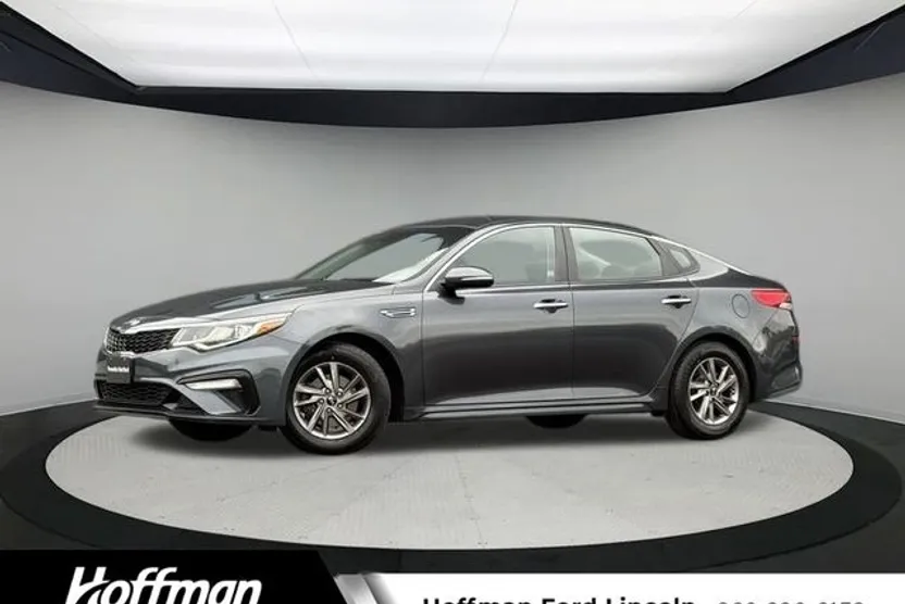 2020 Kia Optima LX photo 1