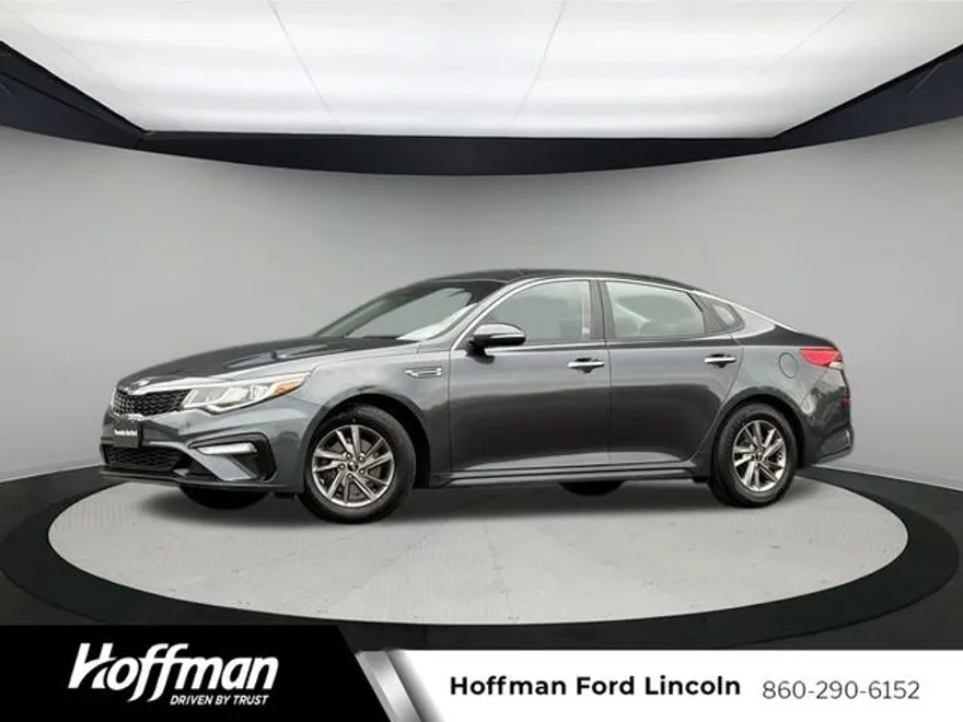 2020 Kia Optima LX photo 1