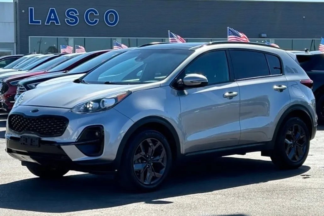 2022 Kia Sportage Nightfall Edition photo 1