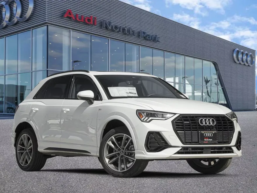 2025 Audi Q3 S line Premium photo 1
