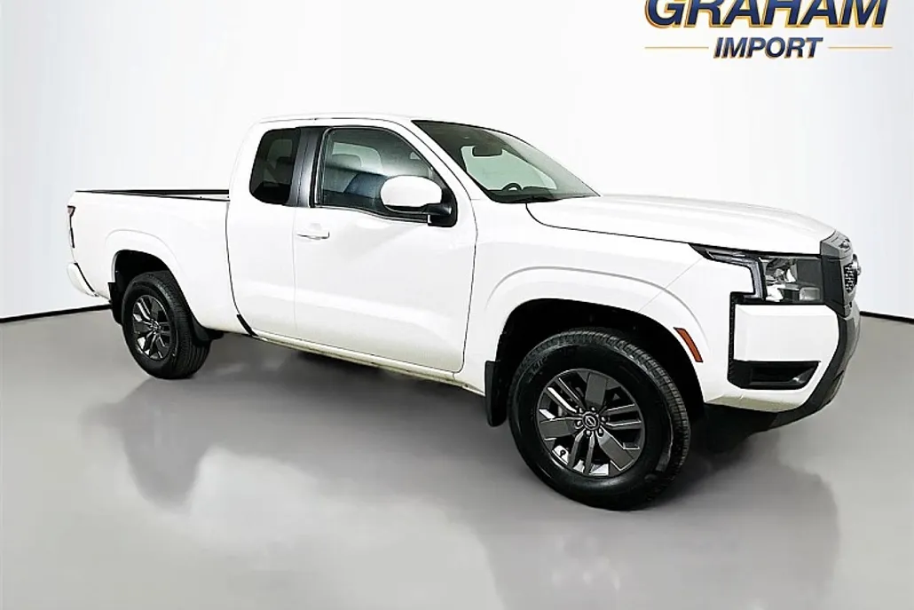 2025 Nissan Frontier King Cab SV photo 1